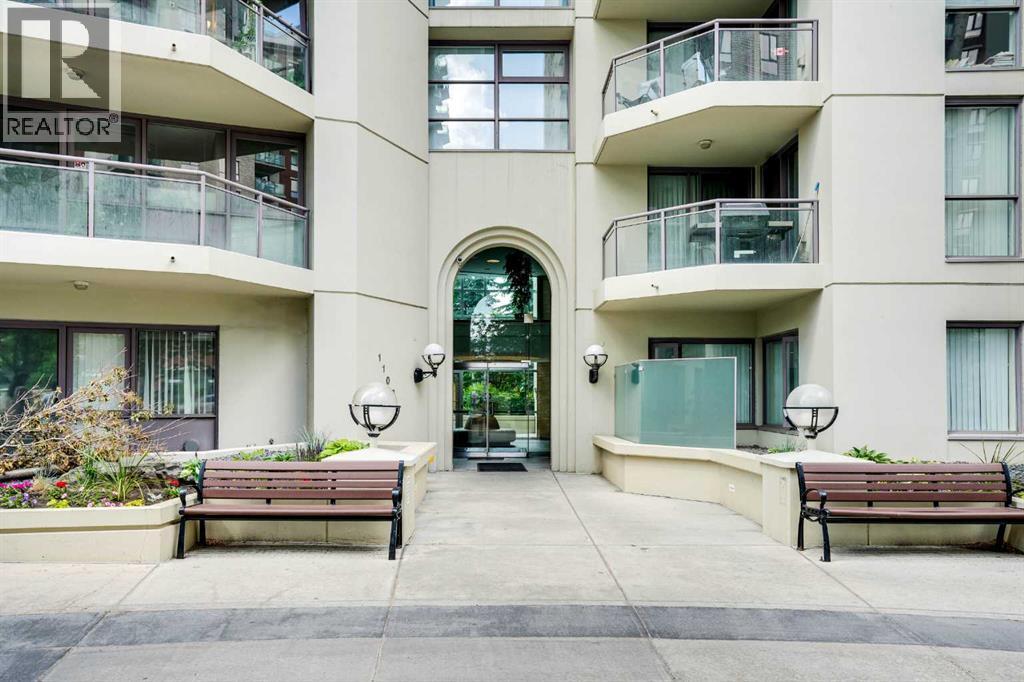 Single Family House for Sale in    Avenue SW Downtown West End Calgary 