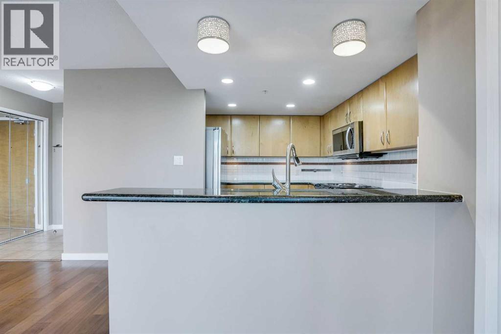 Single Family House for Sale in    Avenue SW Downtown West End Calgary 