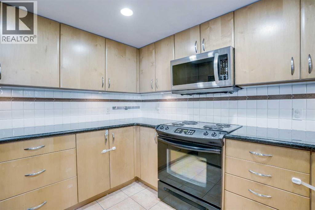 Single Family House for Sale in    Avenue SW Downtown West End Calgary 
