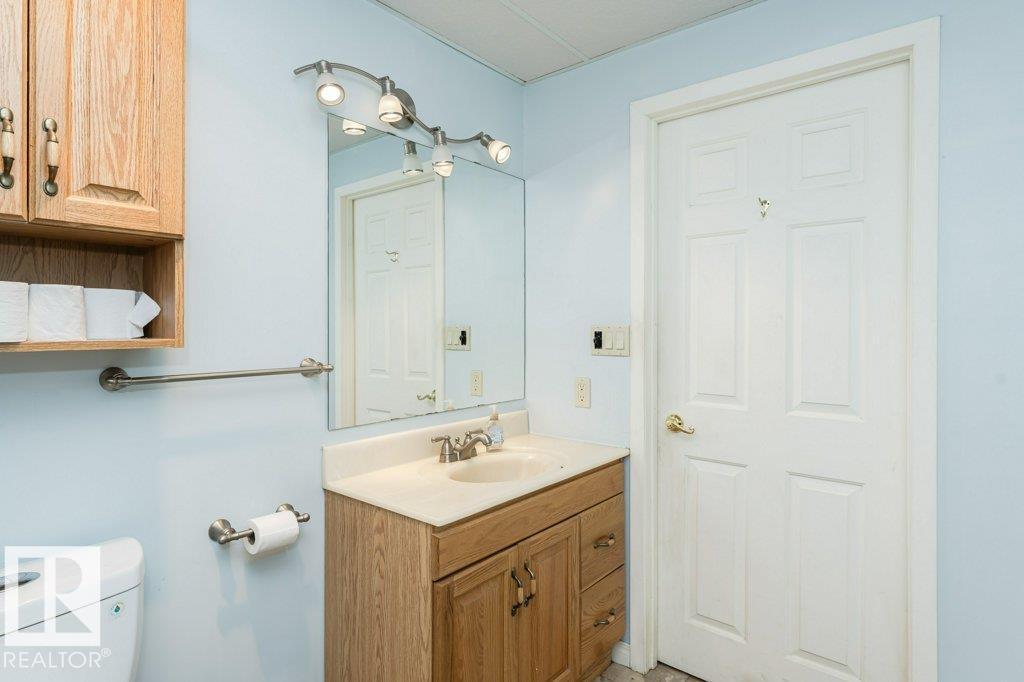 Photo 30 of 6028 106 St Nw, Edmonton AB