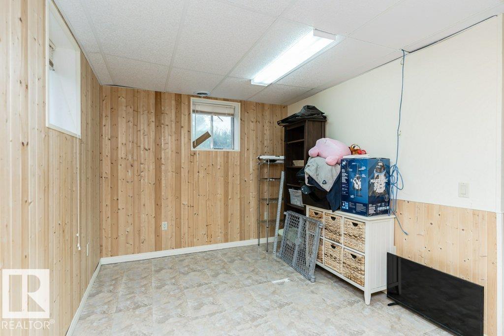 Photo 31 of 6028 106 St Nw, Edmonton AB