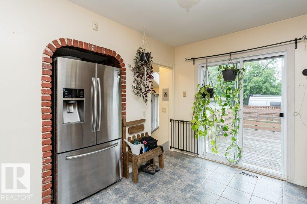 Photo 25 of 6028 106 St Nw, Edmonton AB