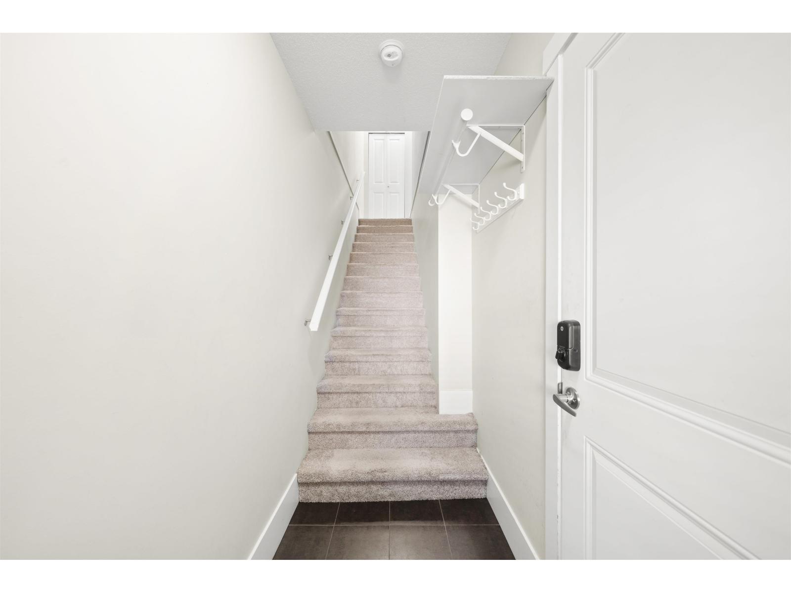 Photo 12 of 4 19752 55 A Avenue, Langley BC
