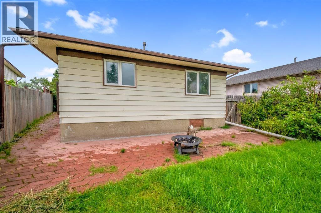 Photo 6 of 79 Abalone Way Ne, Calgary AB