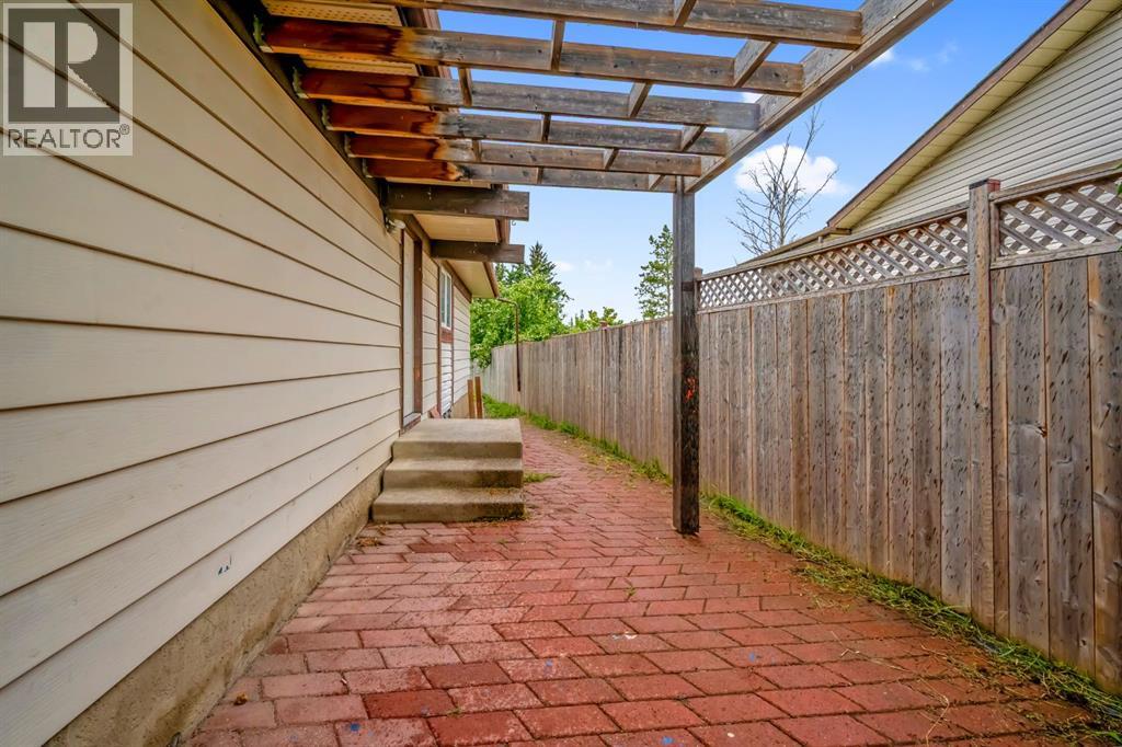 Photo 5 of 79 Abalone Way Ne, Calgary AB