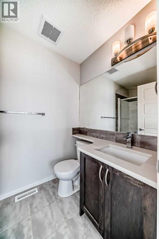 Single Family House for Sale in  Nolanlake Cove NW Nolan Hill Calgary 