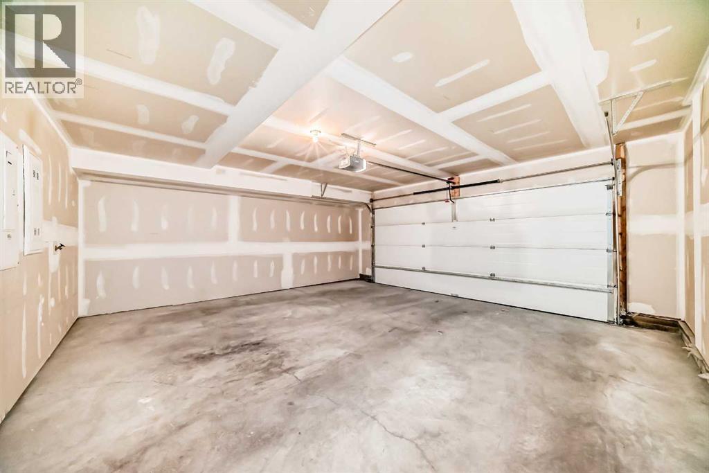 Single Family House for Sale in  Nolanlake Cove NW Nolan Hill Calgary 