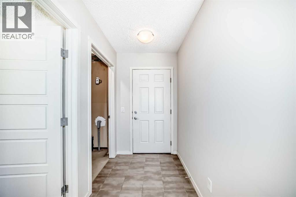 Single Family House for Sale in  Nolanlake Cove NW Nolan Hill Calgary 