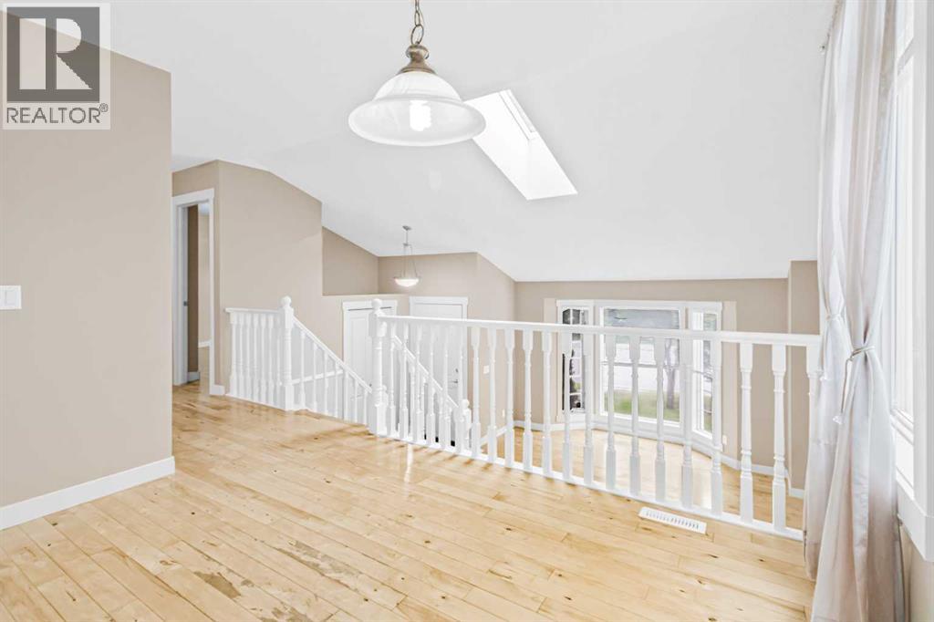 Single Family House Bi-level for Sale in   Street SW Shawnessy Calgary 