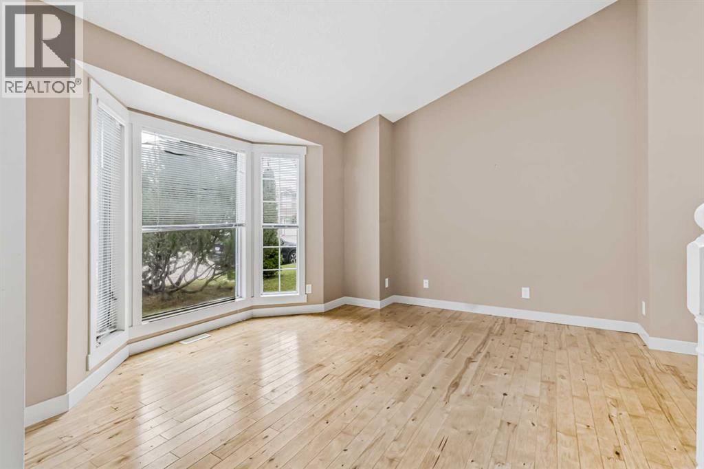 Single Family House Bi-level for Sale in   Street SW Shawnessy Calgary 