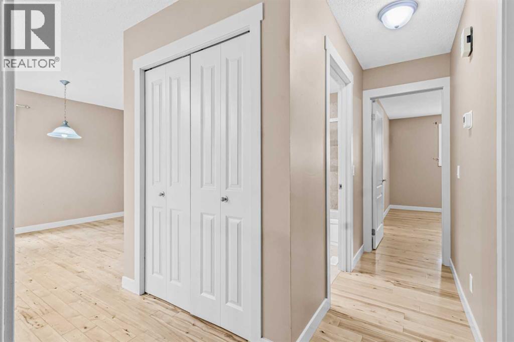 Single Family House Bi-level for Sale in   Street SW Shawnessy Calgary 