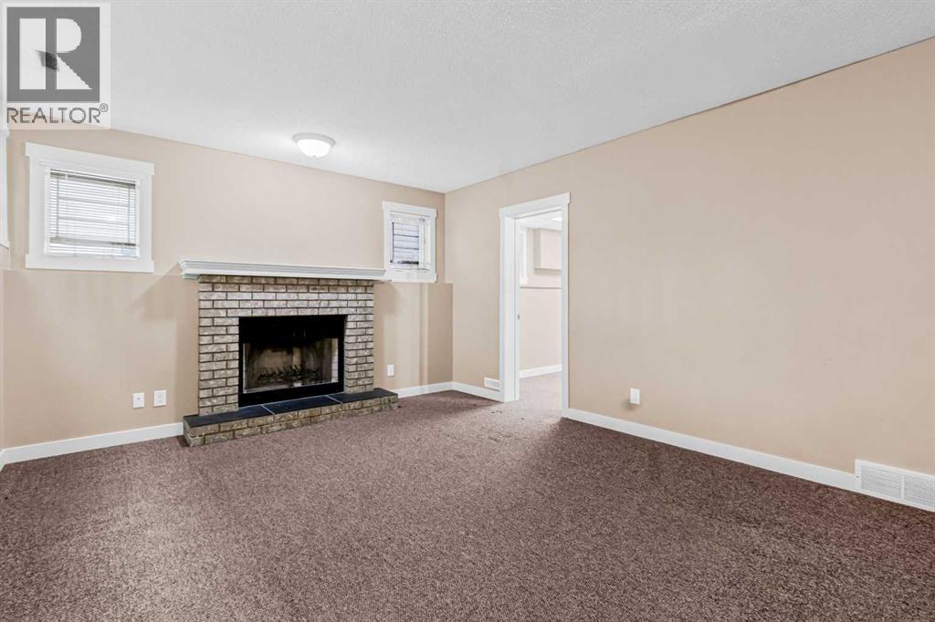 Single Family House Bi-level for Sale in   Street SW Shawnessy Calgary 