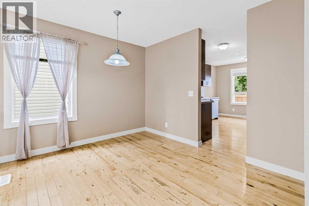 Single Family House Bi-level for Sale in   Street SW Shawnessy Calgary 