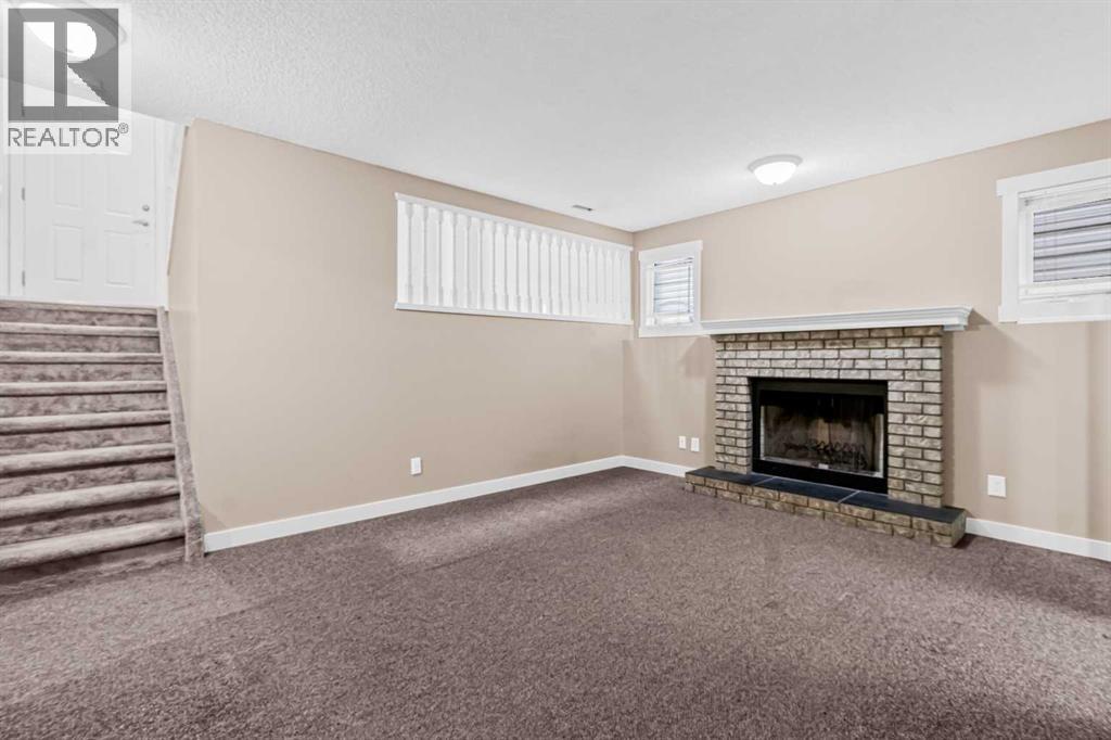 Single Family House Bi-level for Sale in   Street SW Shawnessy Calgary 