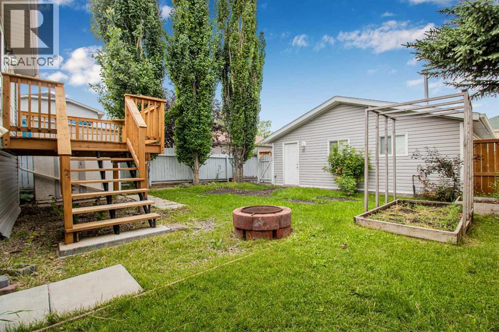 Single Family House Bi-level for Sale in   Street SW Shawnessy Calgary 