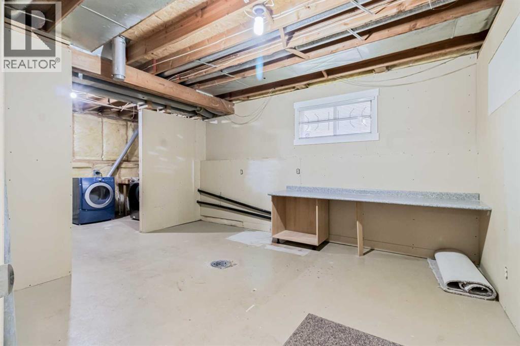 Single Family House Bi-level for Sale in   Street SW Shawnessy Calgary 