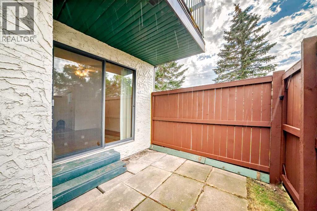 Single Family House for Sale in    Street NE Rundle Calgary 