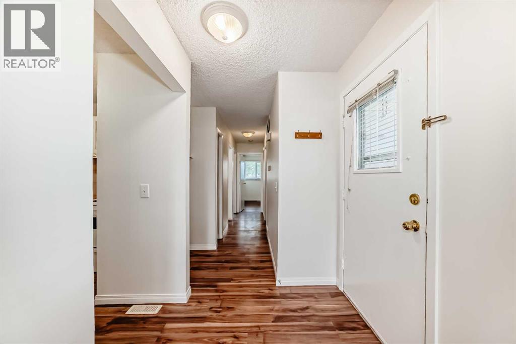 Single Family House for Sale in    Street NE Rundle Calgary 