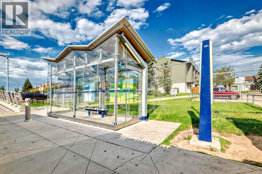 Single Family House for Sale in    Street NE Rundle Calgary 