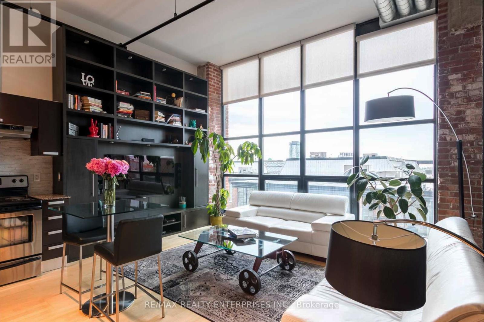 Photo 2 of 416 43 Hanna Avenue, Toronto ON