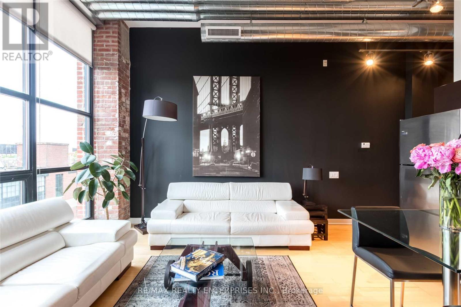 Photo 3 of 416 43 Hanna Avenue, Toronto ON