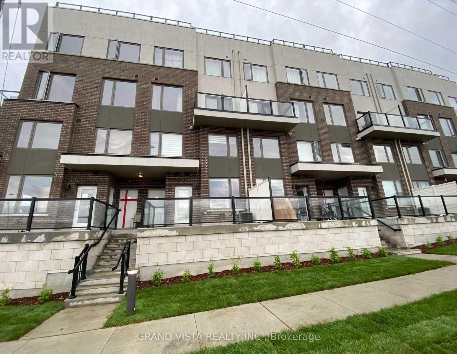 Photo 1 of 109 1460 Whites Road N, Pickering ON