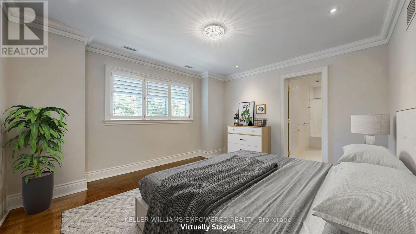 Photo 30 of 12 Macleod Estate Court, Richmond Hill ON