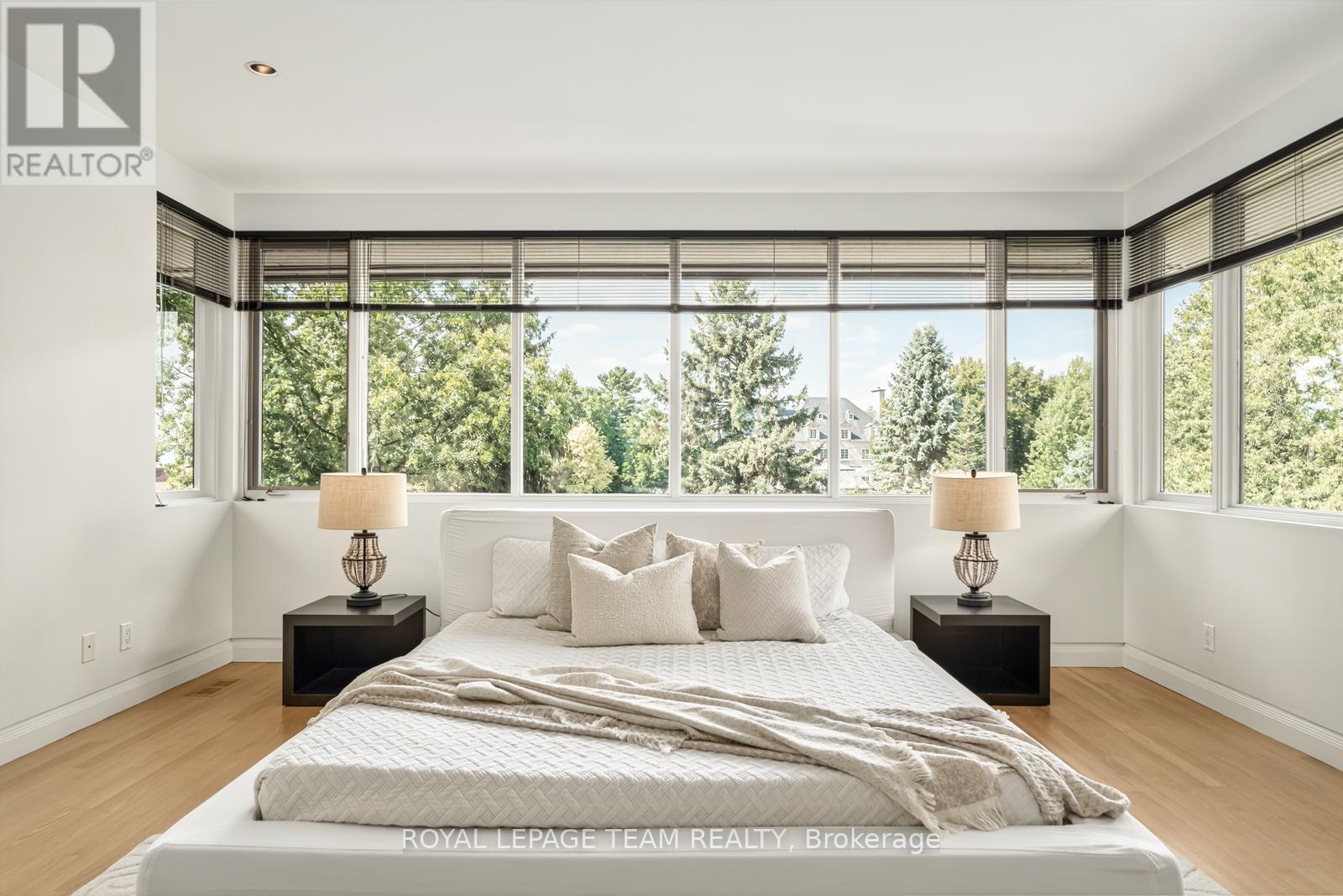 Photo 17 of 725 Manor Avenue, Ottawa ON