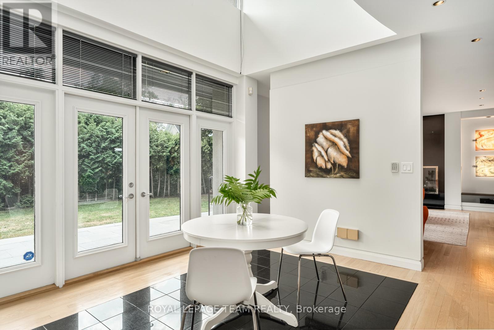 Photo 10 of 725 Manor Avenue, Ottawa ON