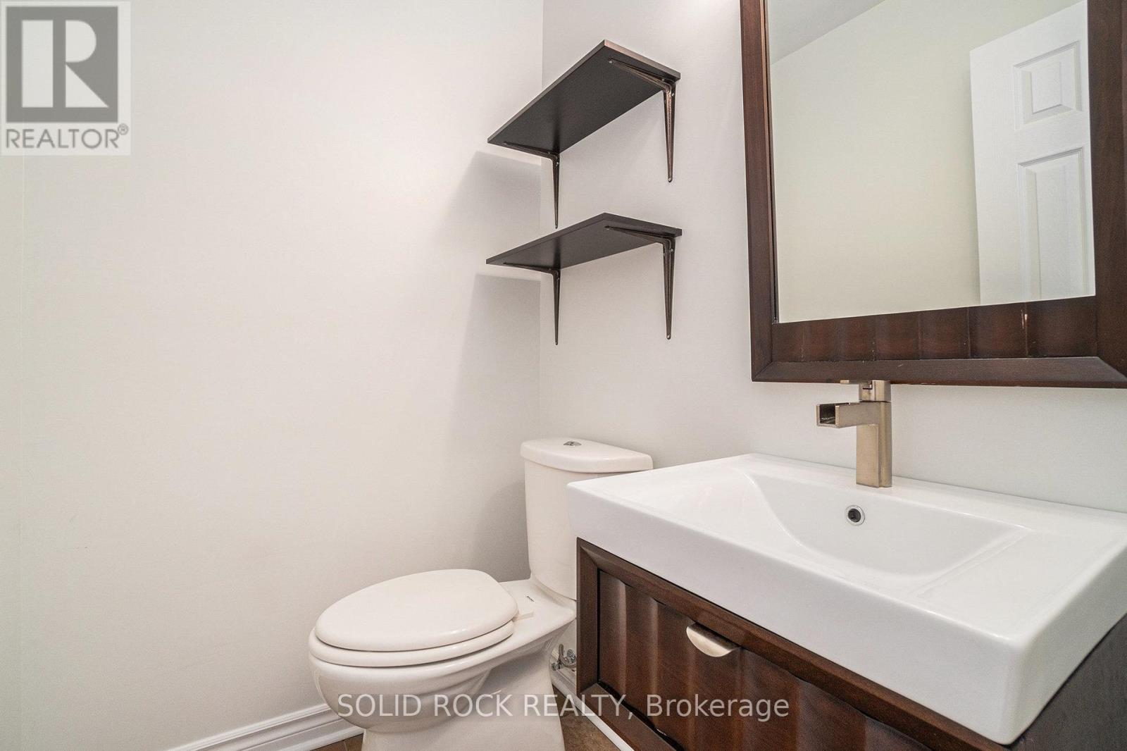 Photo 18 of 34 4573 Carrington Place, Ottawa ON