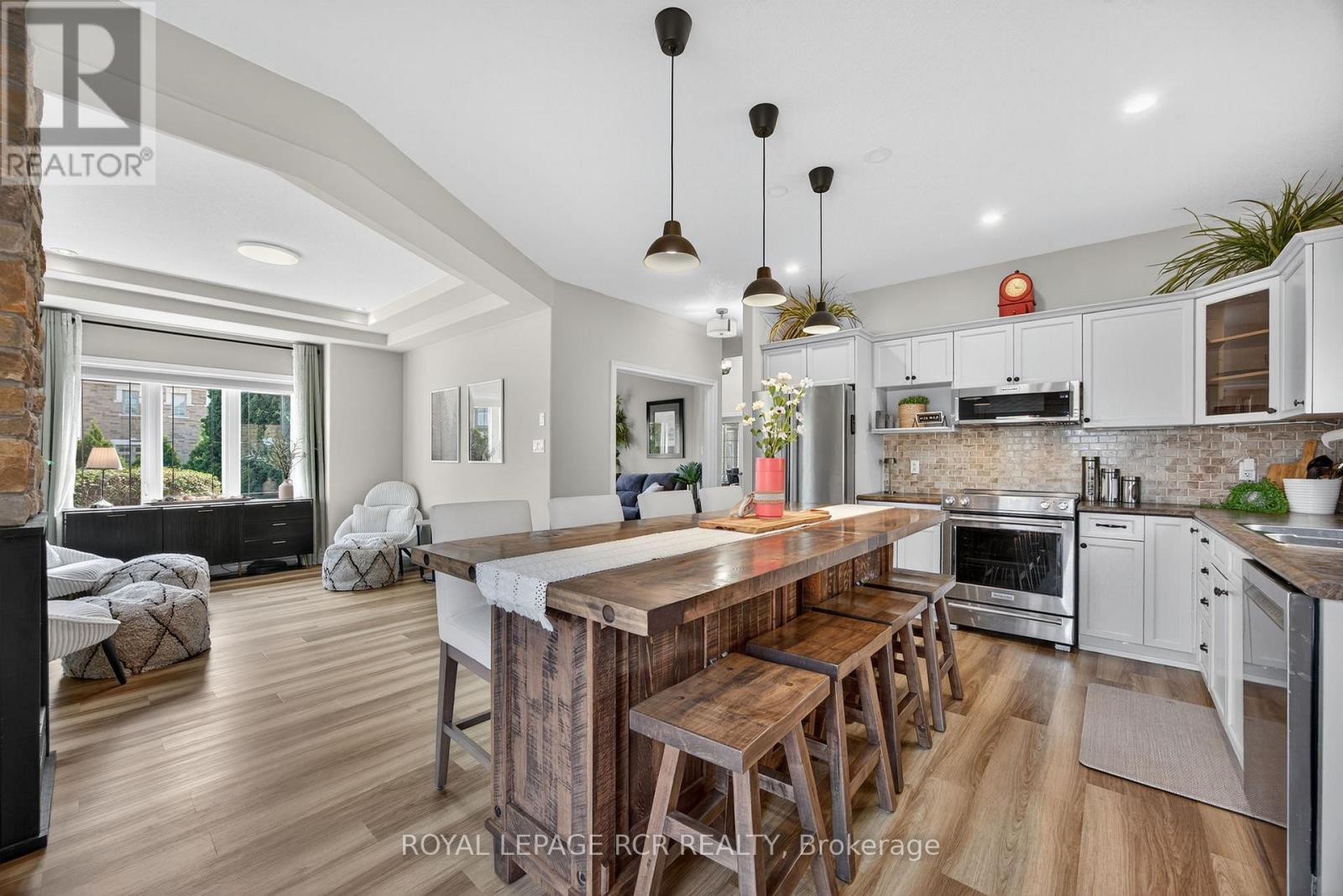 Photo 15 of 2 Irwin Crescent, New Tecumseth ON