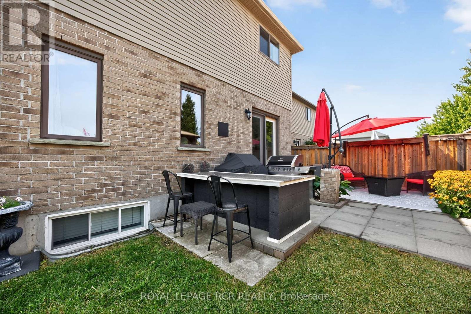 Photo 36 of 2 Irwin Crescent, New Tecumseth ON