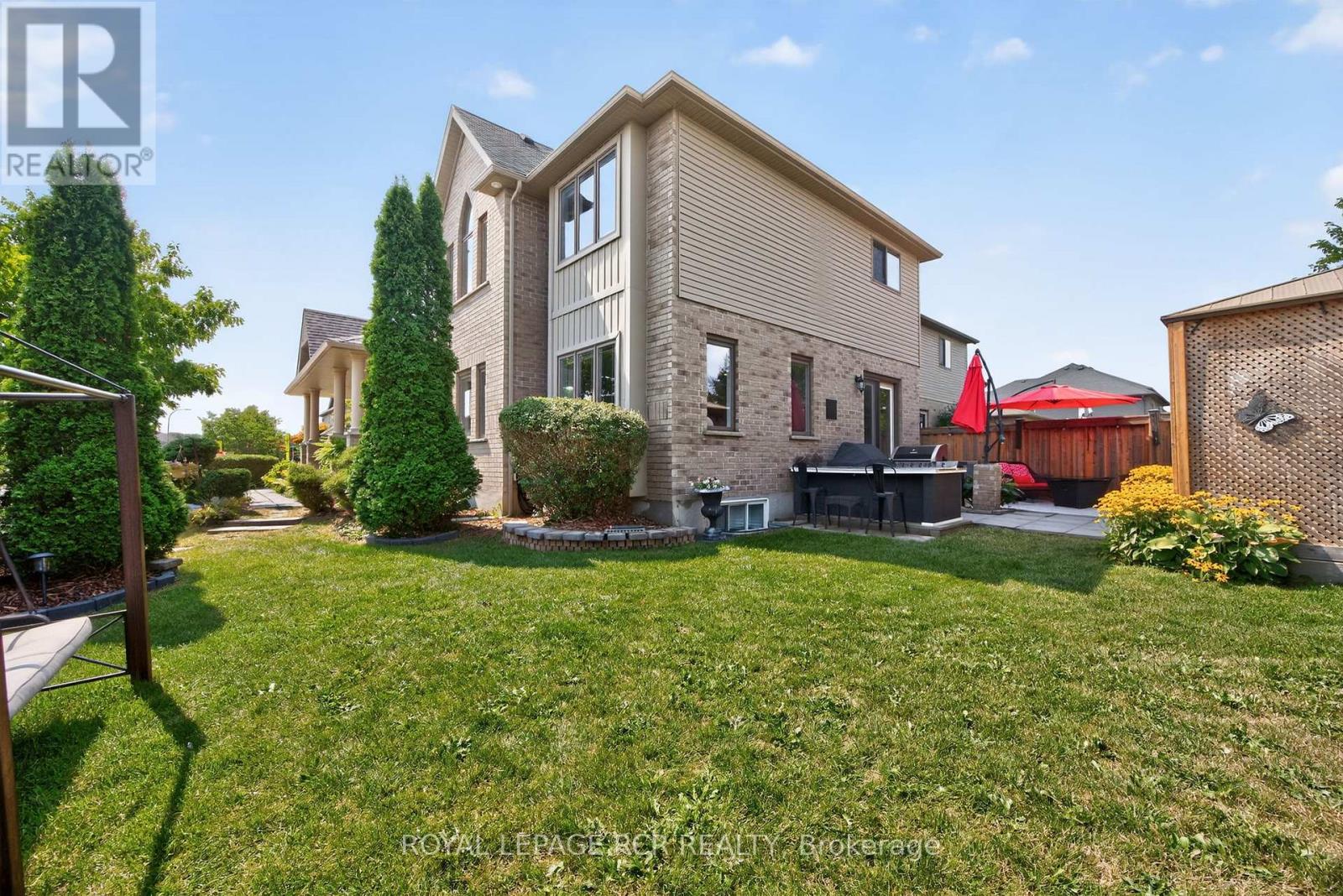 Photo 38 of 2 Irwin Crescent, New Tecumseth ON
