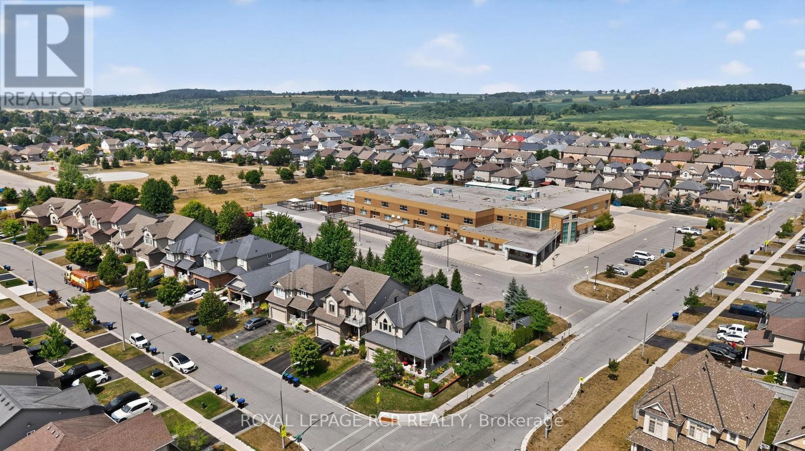 Photo 41 of 2 Irwin Crescent, New Tecumseth ON