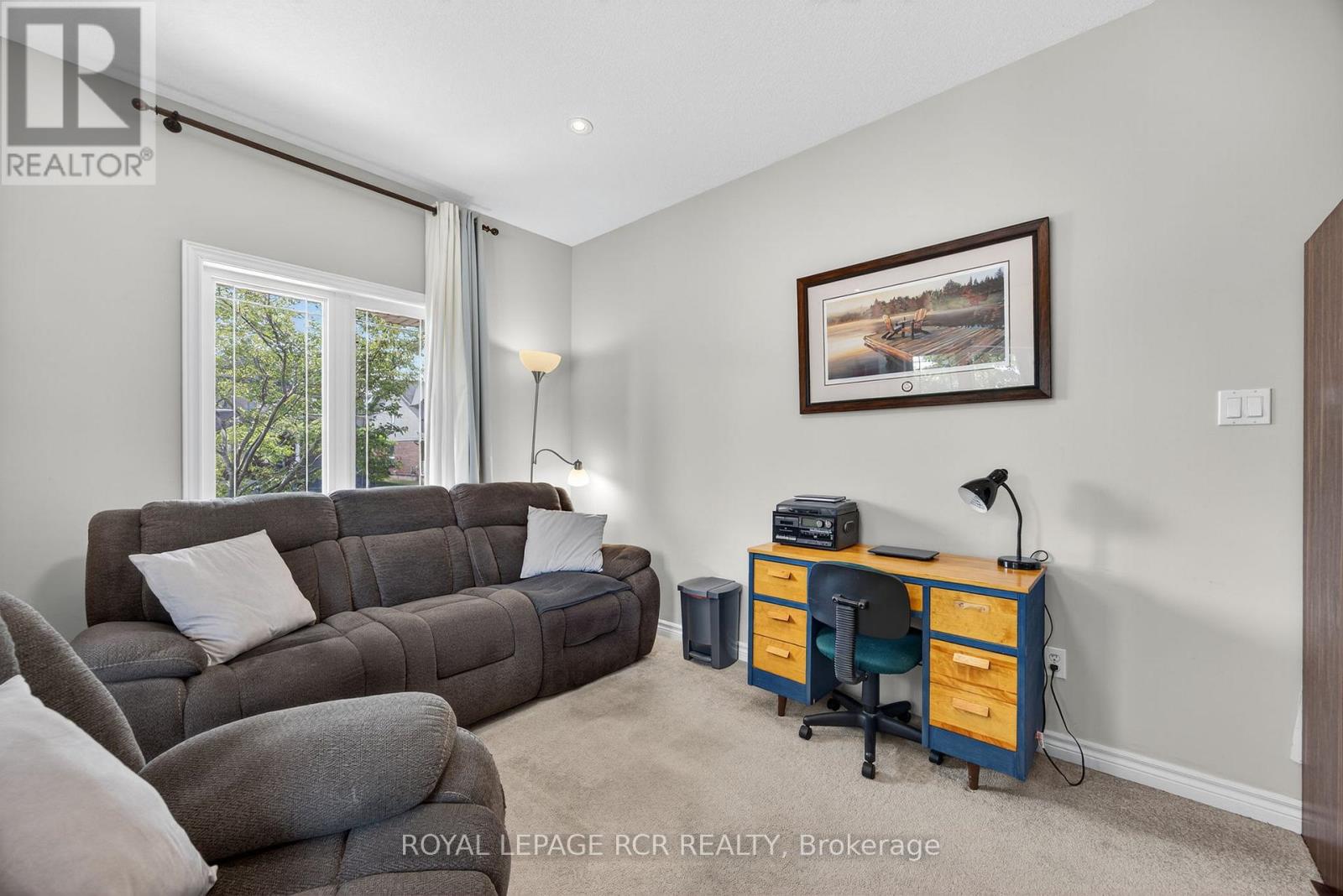 Photo 7 of 2 Irwin Crescent, New Tecumseth ON