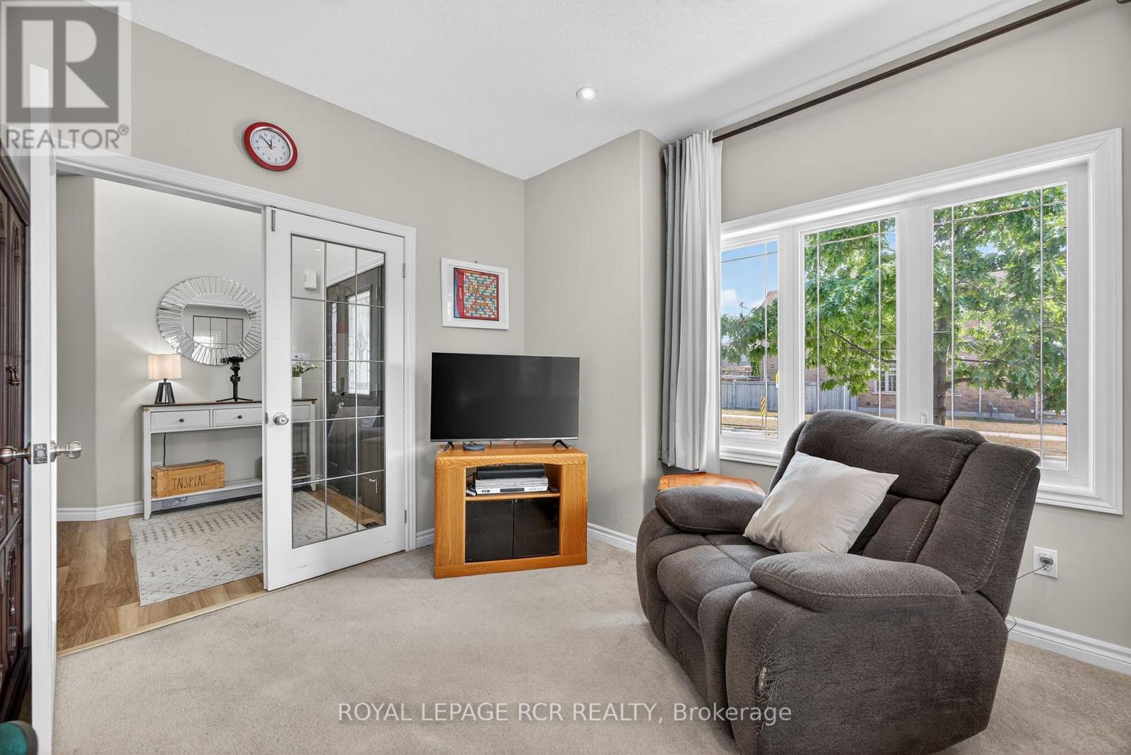 Photo 8 of 2 Irwin Crescent, New Tecumseth ON