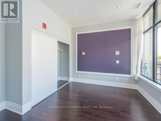 Photo 17 of 501 10376 Yonge Street, Richmond Hill ON