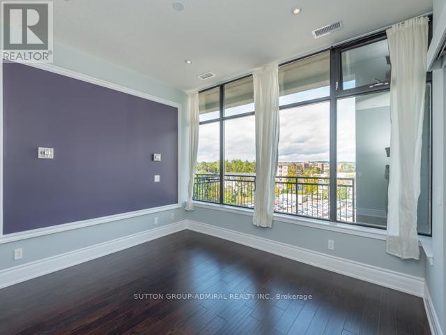 Photo 18 of 501 10376 Yonge Street, Richmond Hill ON