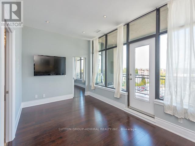 Photo 8 of 501 10376 Yonge Street, Richmond Hill ON