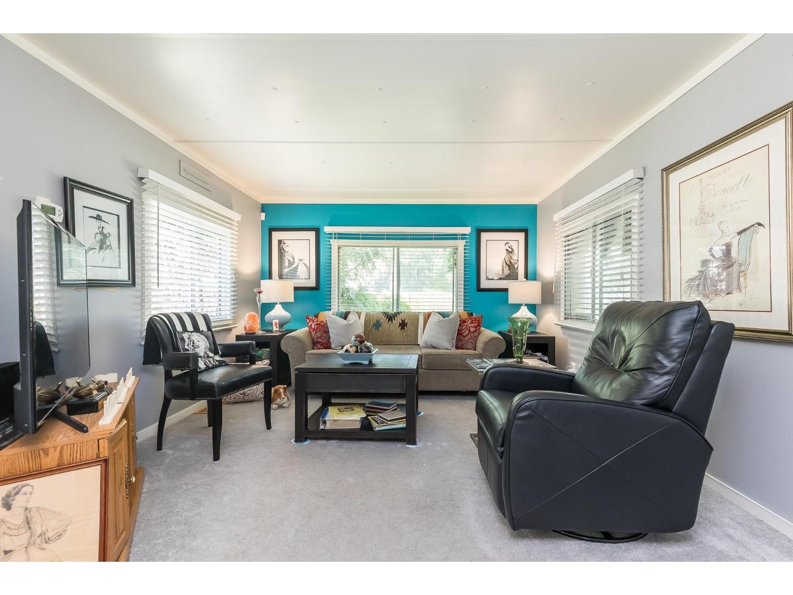 Photo 11 of 51 20071 24 Avenue, Langley BC