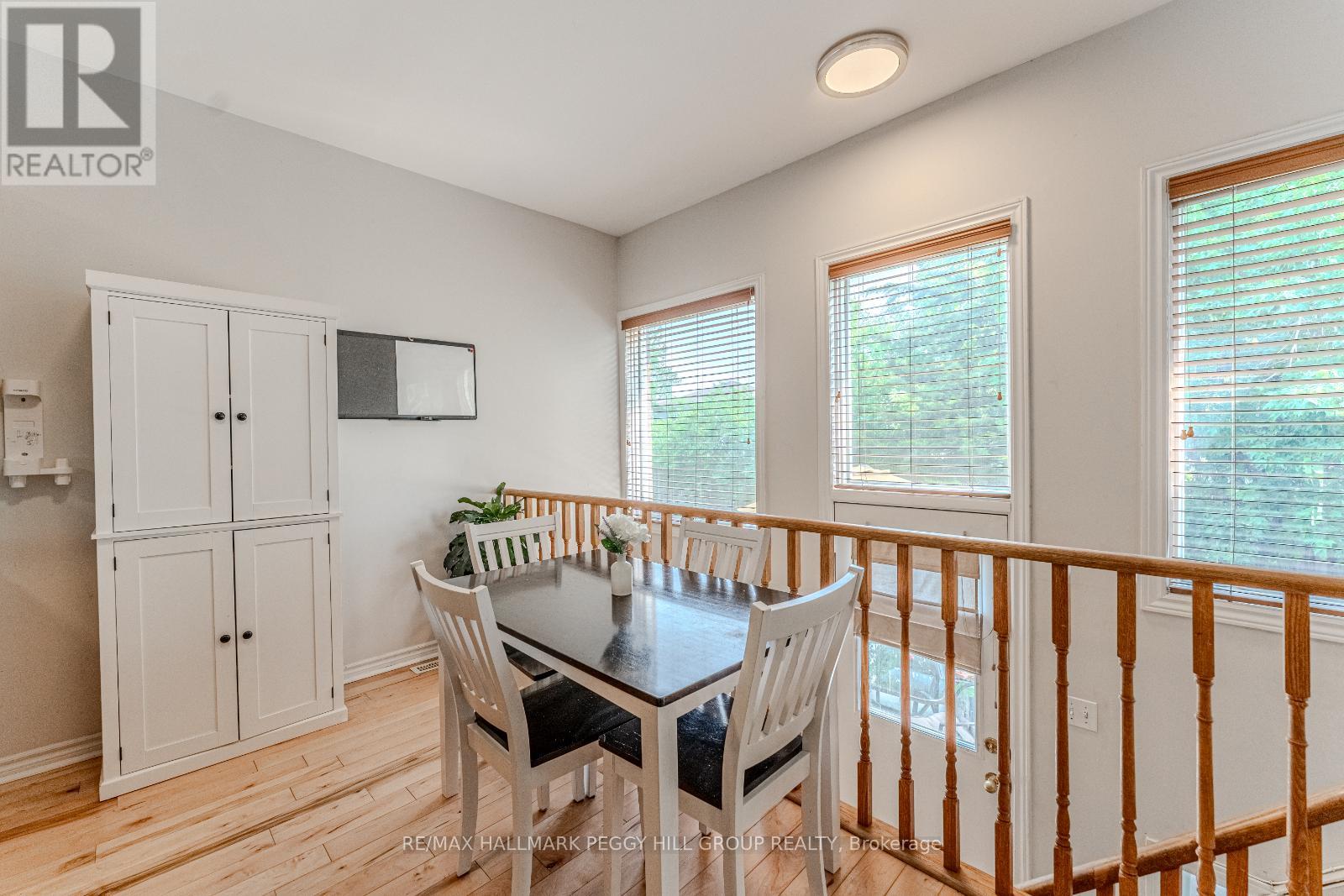 Photo 11 of 255 Mapleton Avenue, Barrie ON