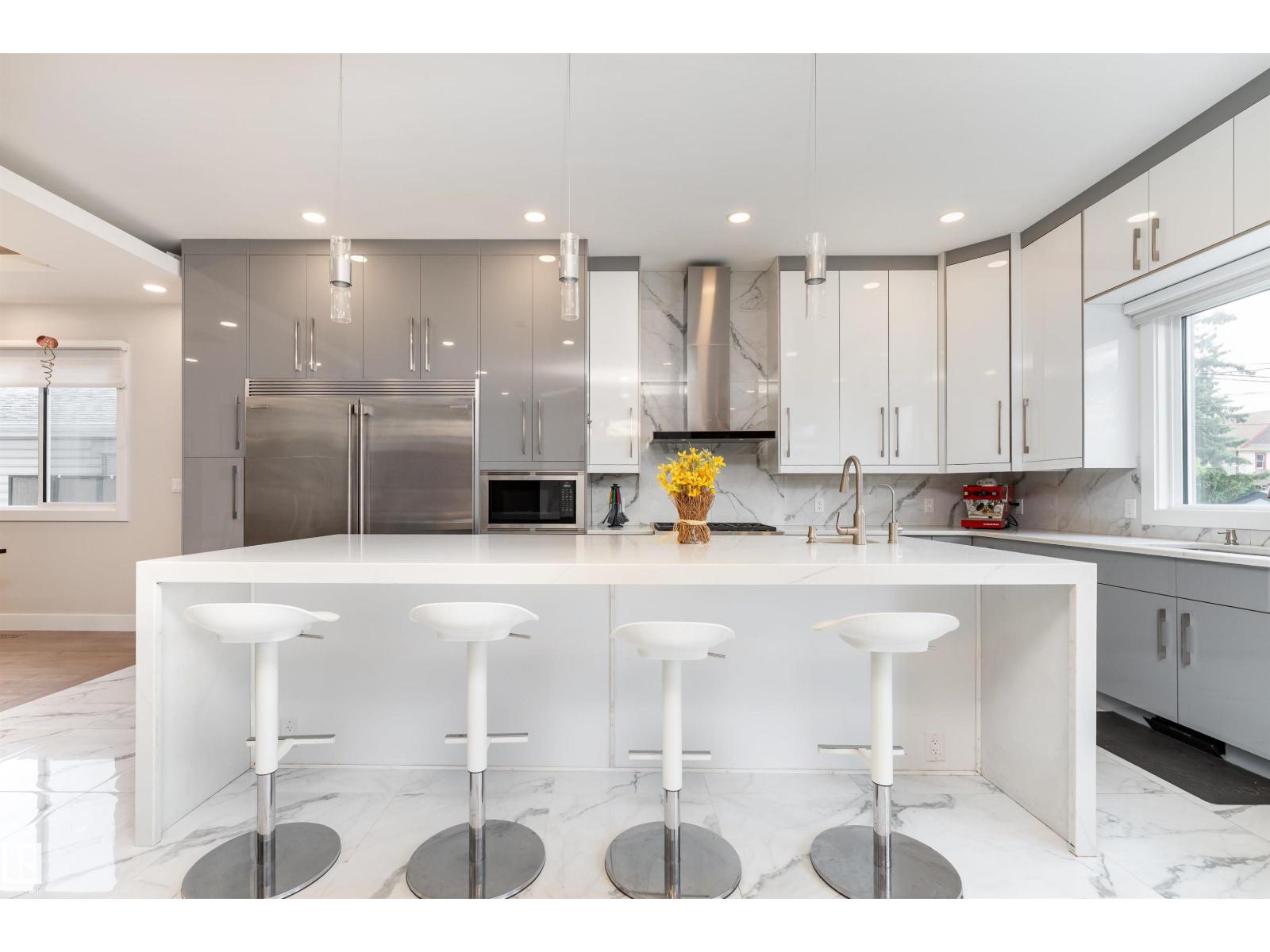 Photo 13 of 7306 106 St Nw, Edmonton AB