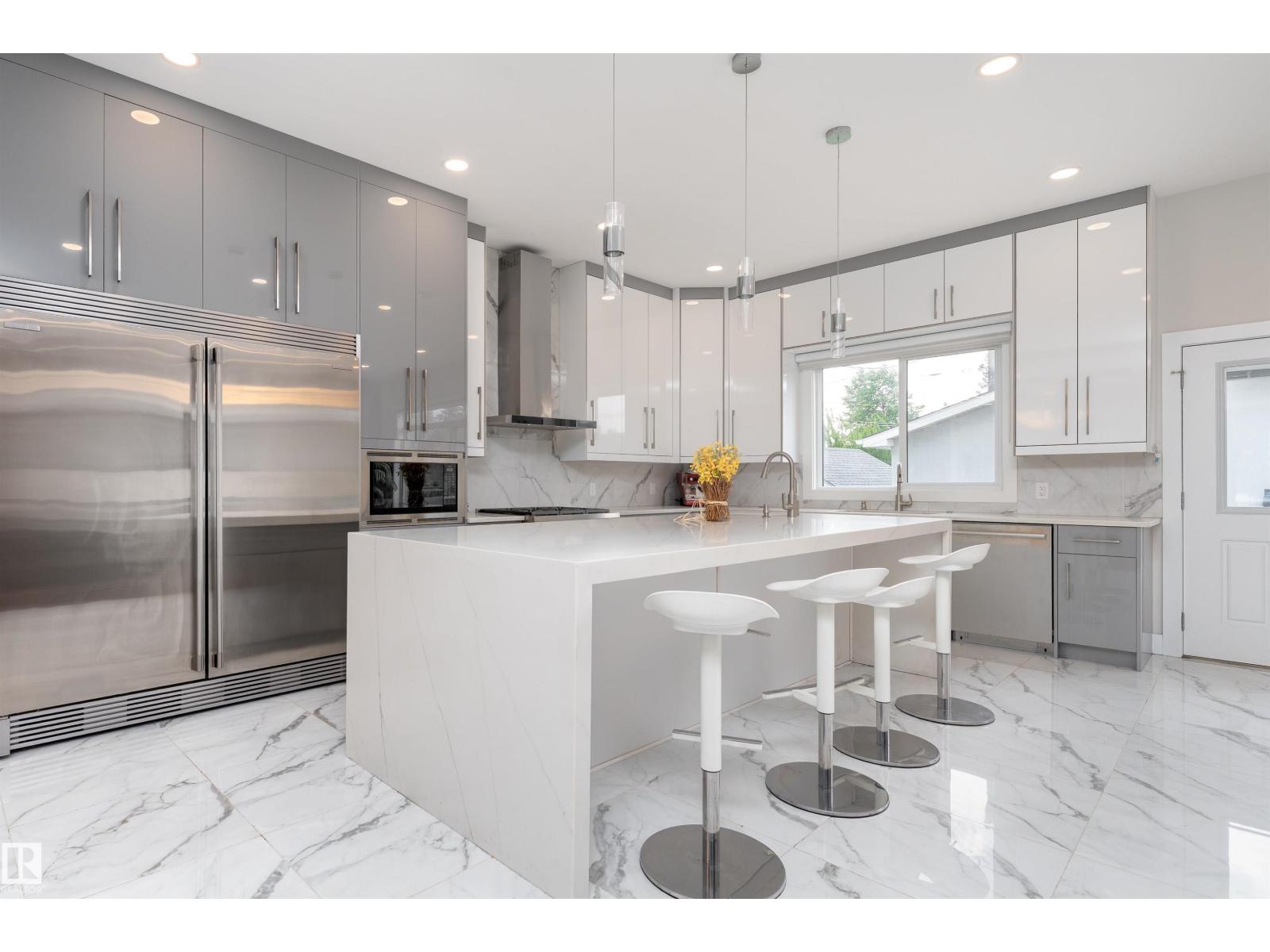 Photo 12 of 7306 106 St Nw, Edmonton AB