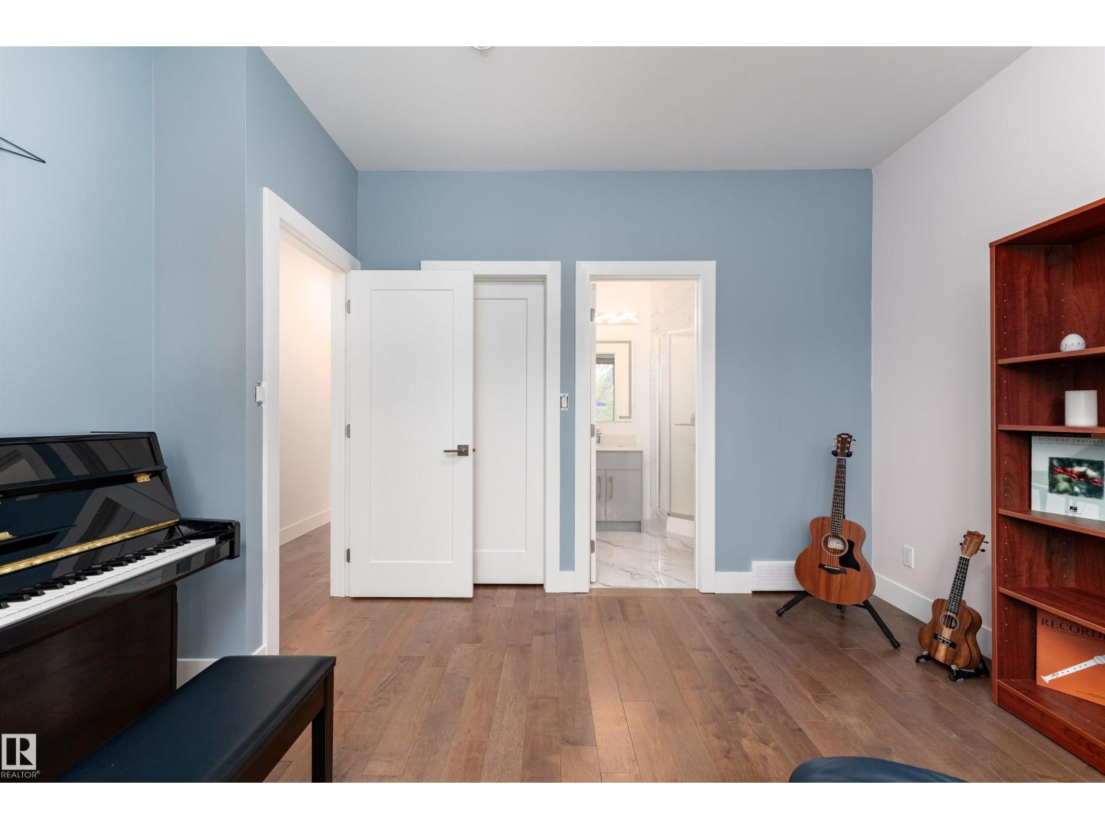 Photo 23 of 7306 106 St Nw, Edmonton AB