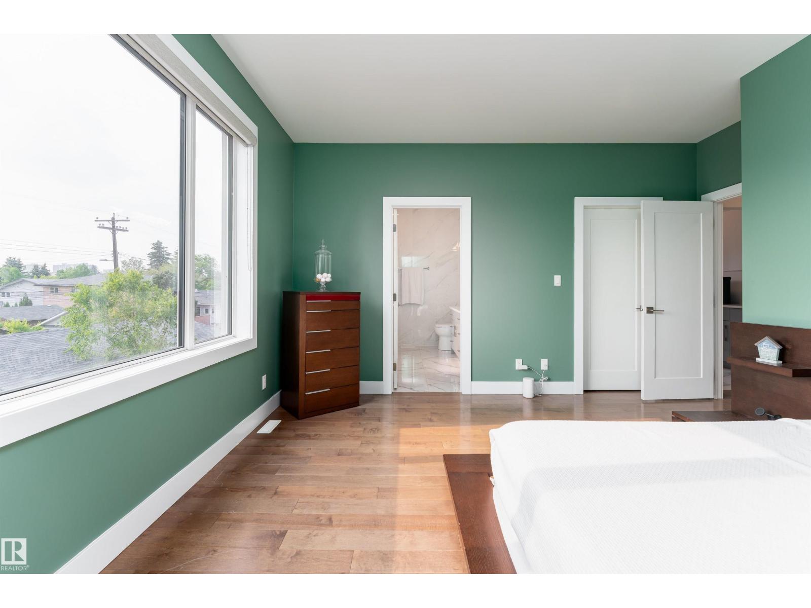 Photo 33 of 7306 106 St Nw, Edmonton AB