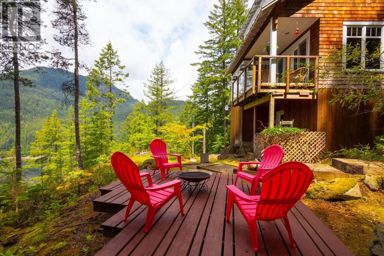 2 Bed, 2 Bath House for Sale in Gambier Island – 1029 CENTER BAY ROAD, Gambier Island - Image 26