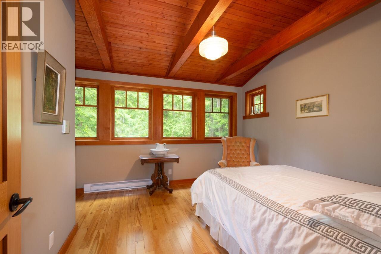 2 Bed, 2 Bath House for Sale in Gambier Island – 1029 CENTER BAY ROAD, Gambier Island - Image 21
