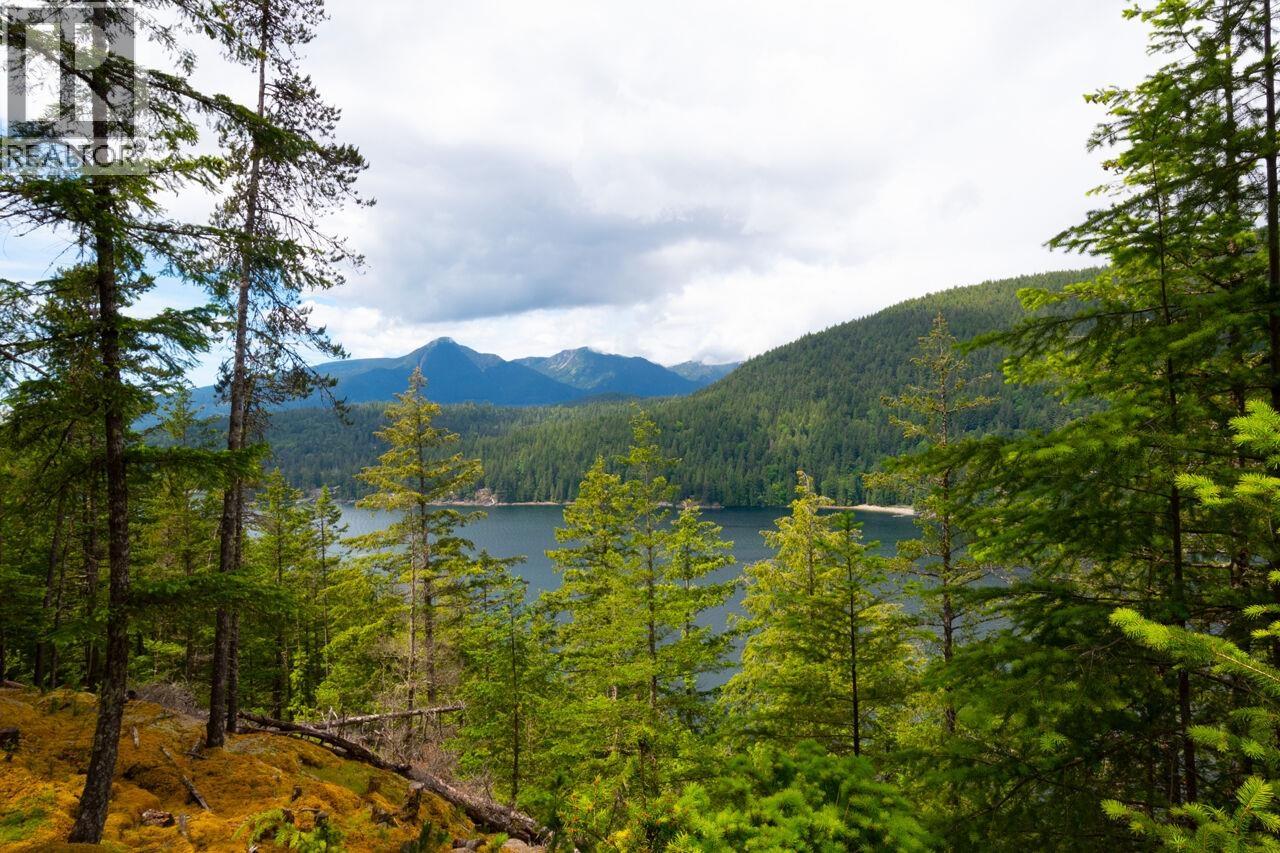 2 Bed, 2 Bath House for Sale in Gambier Island – 1029 CENTER BAY ROAD, Gambier Island - Image 27