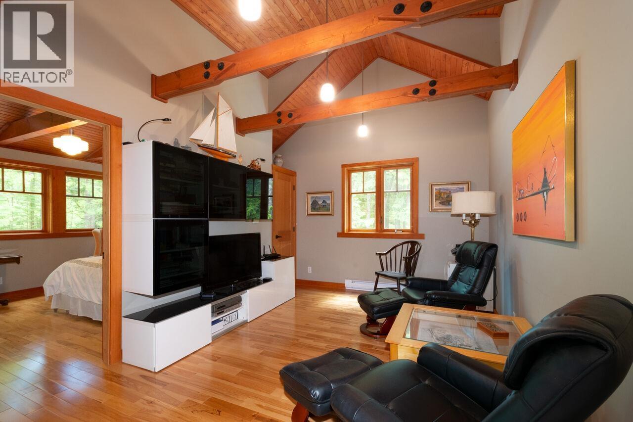 2 Bed, 2 Bath House for Sale in Gambier Island – 1029 CENTER BAY ROAD, Gambier Island - Image 18