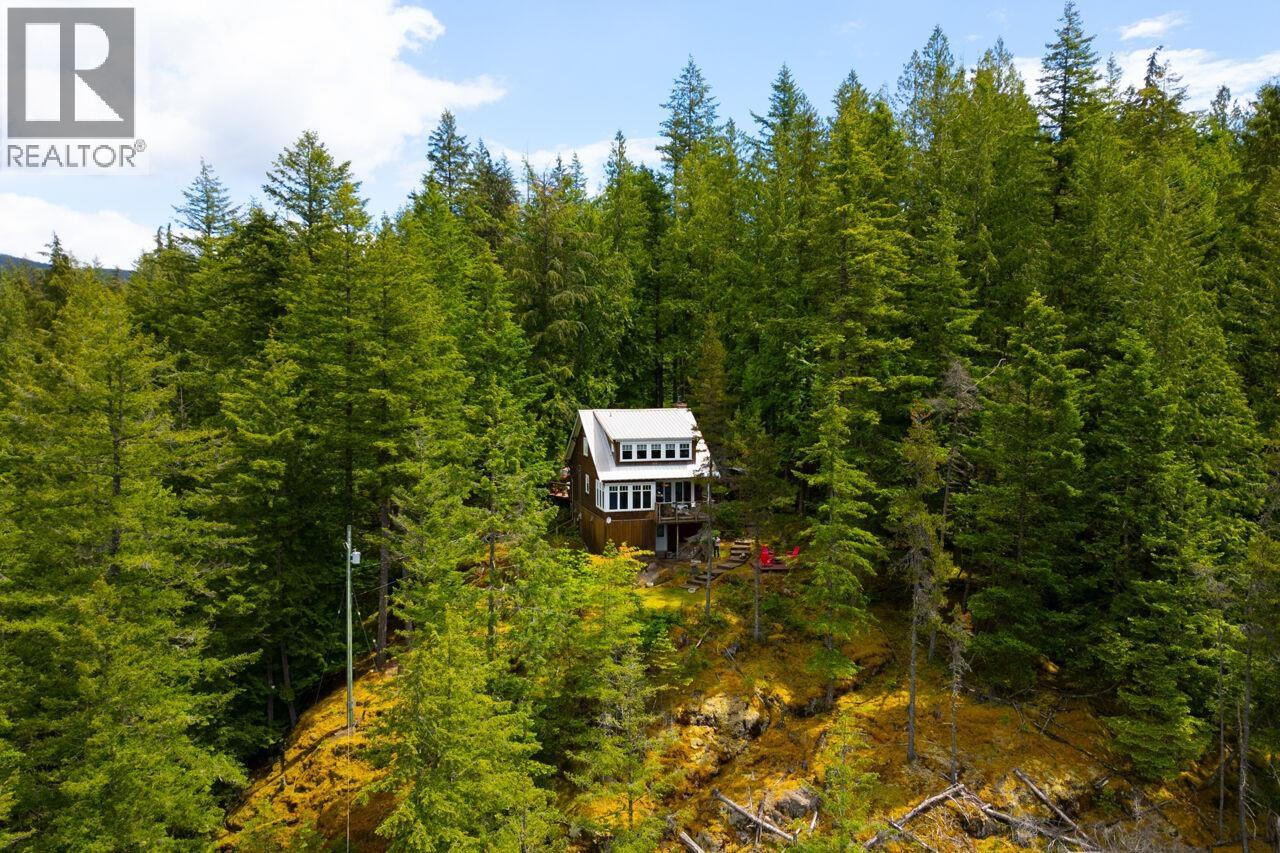 2 Bed, 2 Bath House for Sale in Gambier Island – 1029 CENTER BAY ROAD, Gambier Island - Image 35